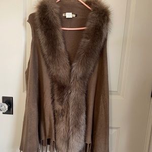 COPY - Origami S/M fur coller sweater